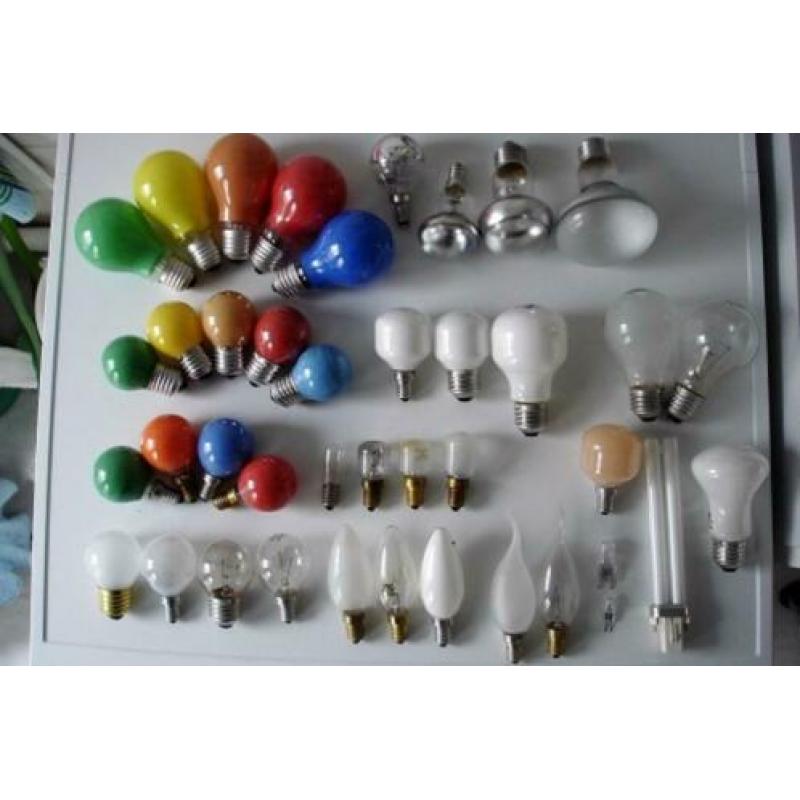 Reflector-Spaarlamp 9W Ø63mm. + 7W Ø80 mm. E27 NU DUMPPRIJS