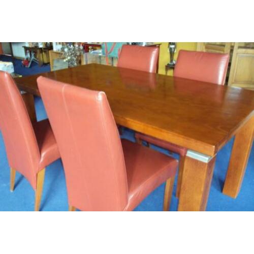 Eethoek tafel+4 stoelen hout leer