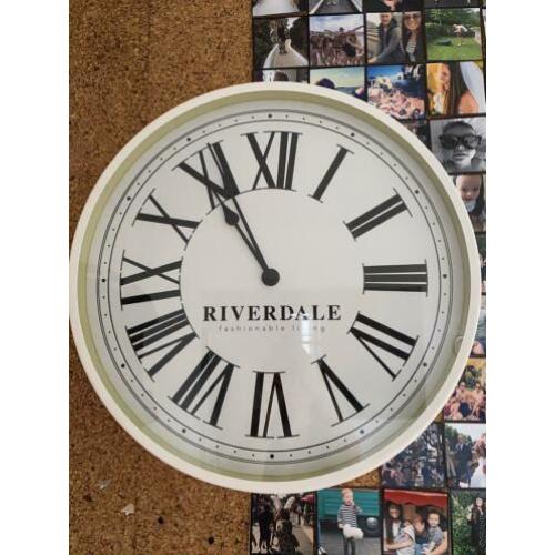 Riverdale klok groot Romeinse cijfers