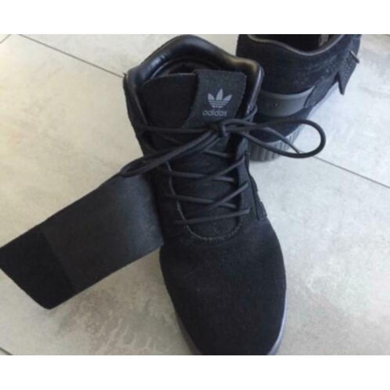 Adidas invader tubular zwarte suède sneakers, schoenen