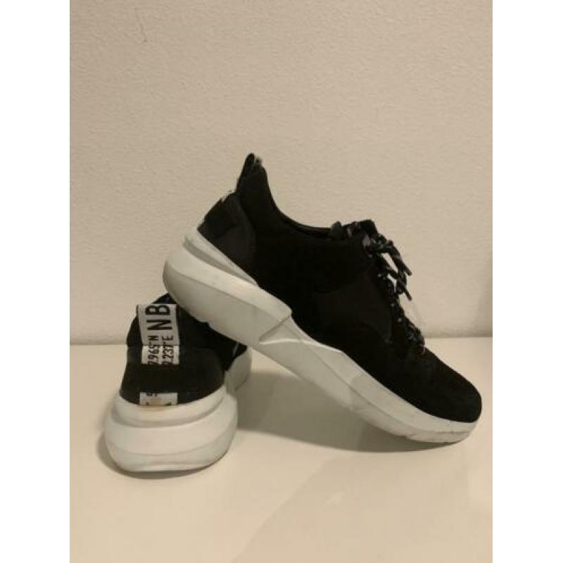 Nubikk sneaker maat 44
