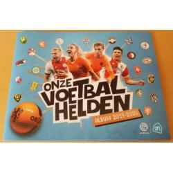 50 dichte pakjes voetbalplaatjes - Voetbal Helden AH