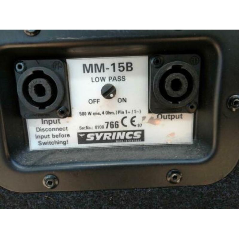 Syrincs geluidsset met QSC PLX 3002 versterker