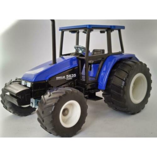 New Holland Ford 5636 1:32 SIKU tractor trekker Pol