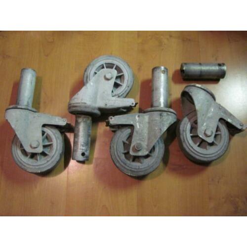 Wielen voor bouwsteiger