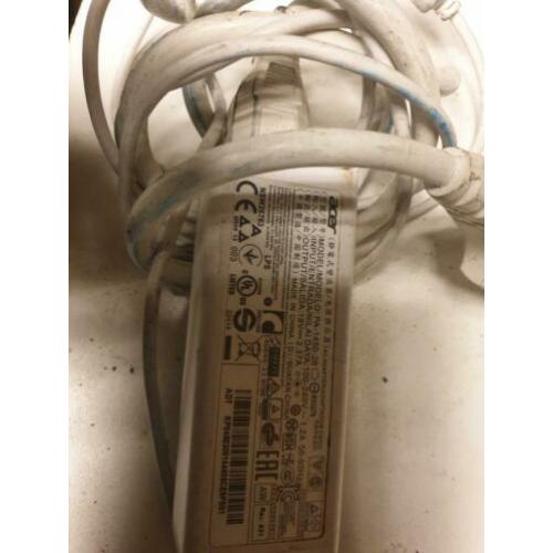 Verschillende laptop laders