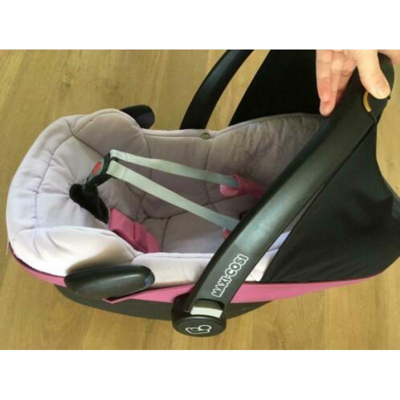 Maxi Cosi Pebble, roze, met bijpassende voetenzak en deken