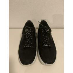 Nubikk sneaker maat 44
