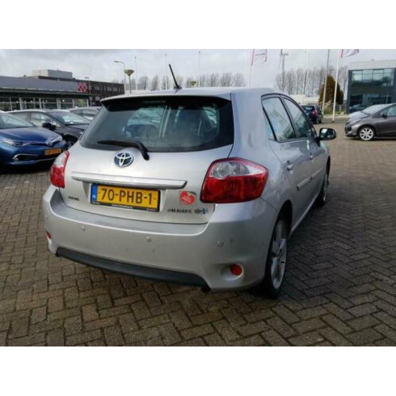 Toyota Auris 1.8 Full Hybrid Dynamic