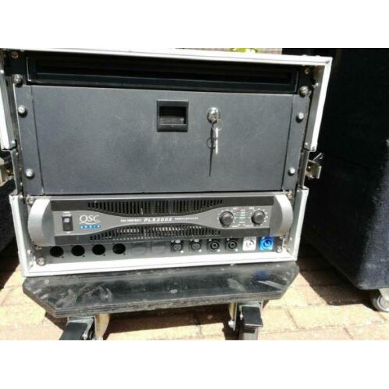 Syrincs geluidsset met QSC PLX 3002 versterker