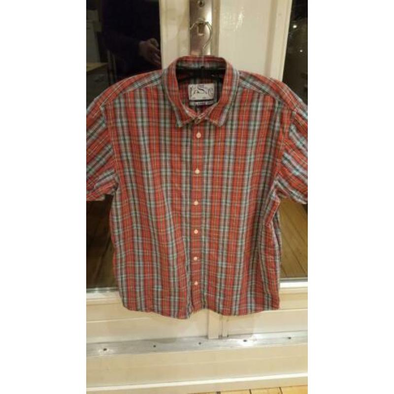 Levis Maat L