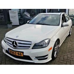 Mercedes-Benz 2012 C 300 4-WD | V6 | Navi | Parking