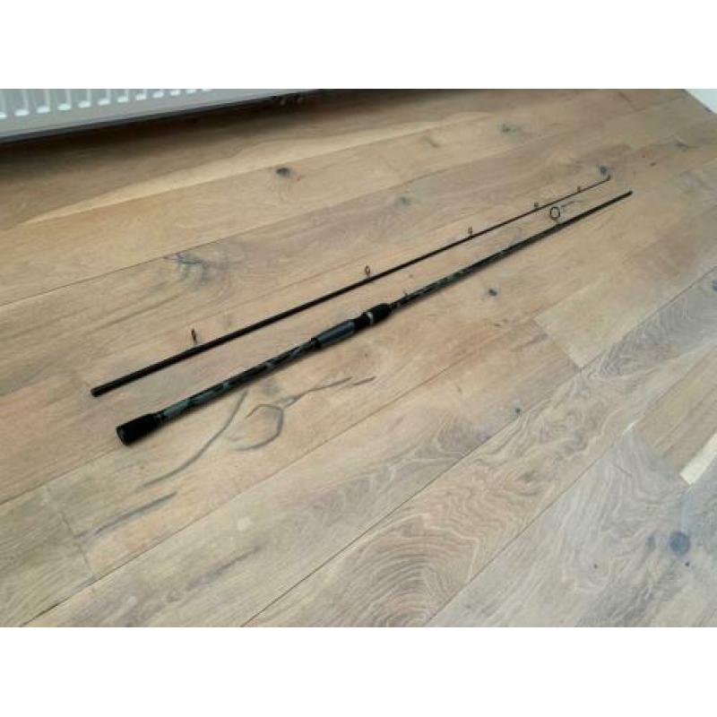 Nieuwe Abu Garcia Venerate spinhengel + Abu molen, 3 mtr