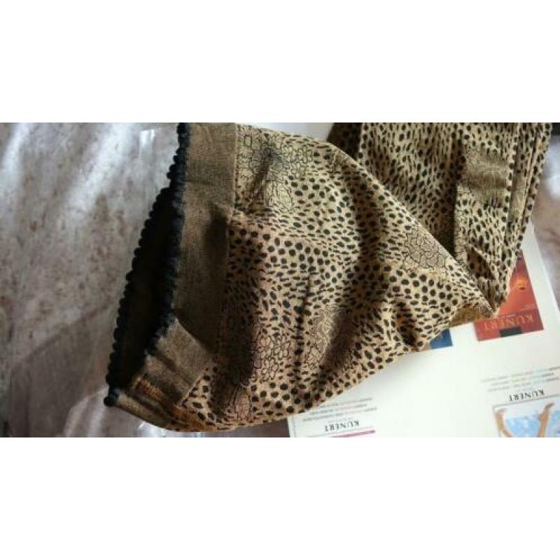 nieuwe panty van KUNERT met panterprint