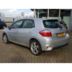 Toyota Auris 1.8 Full Hybrid Dynamic