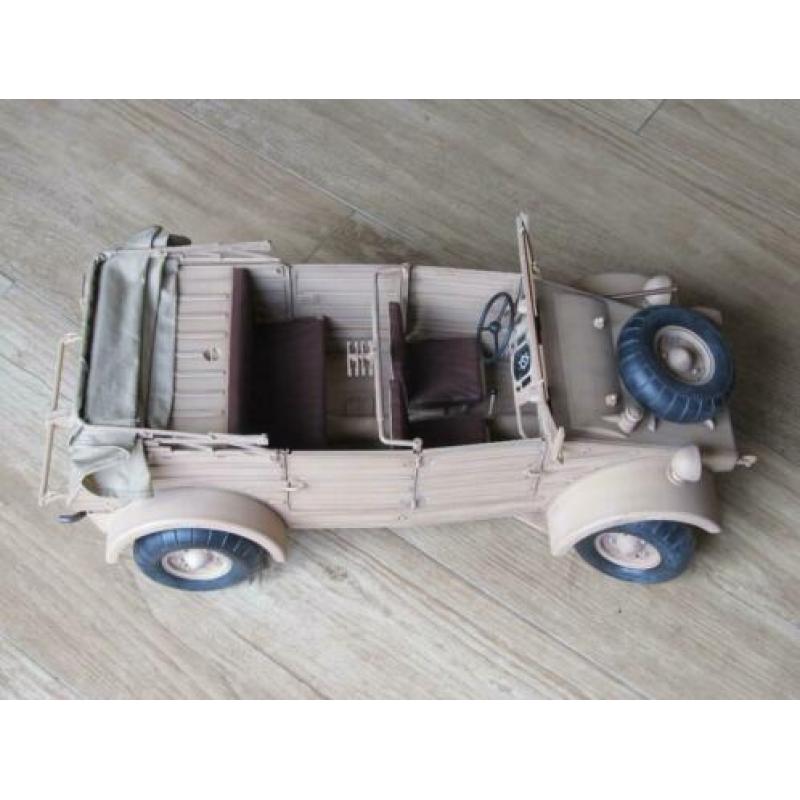 Kubelwagen Type 82 Afrika-Corps WWII Tunisia / 1:6