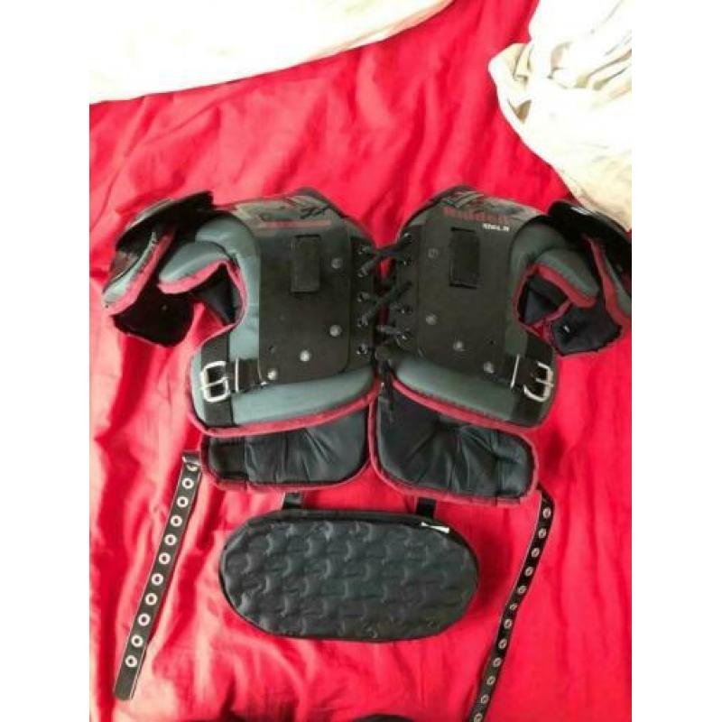 Schoulder Pads + Backplate , American Football