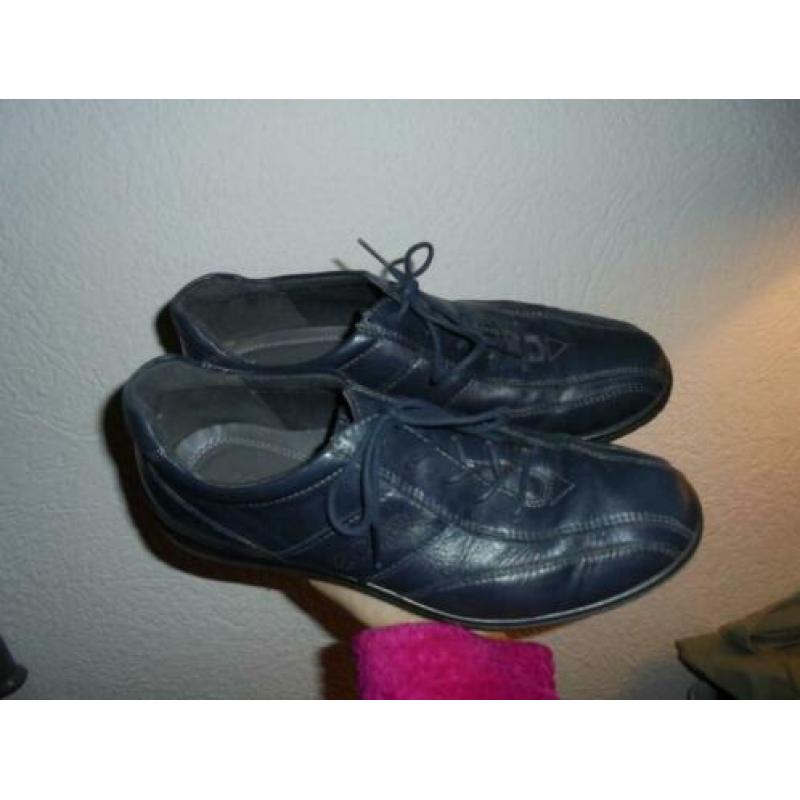 P46) blauw leer ecco schoenen maat 41 veter leer binnen en b