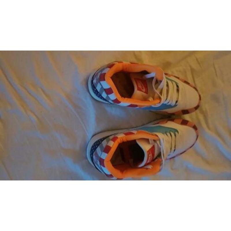 nike air nog geen half uur op gelopen