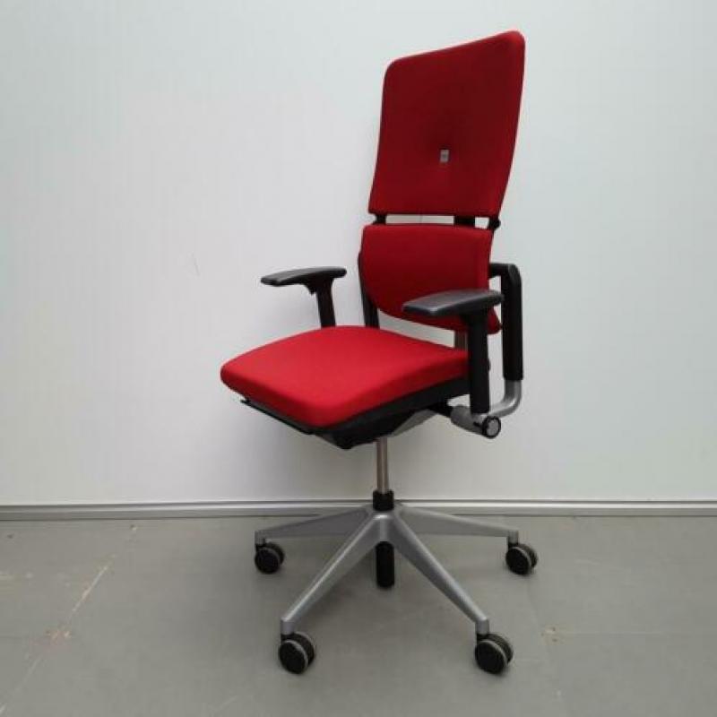 1x Steelcase Please bureaustoel met rode stof