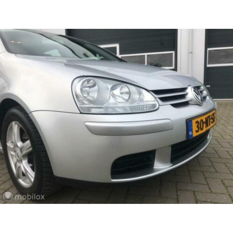 Volkswagen Golf 1.6 FSI Trendline ZEER NETJES!AIRCO/CRUISE!