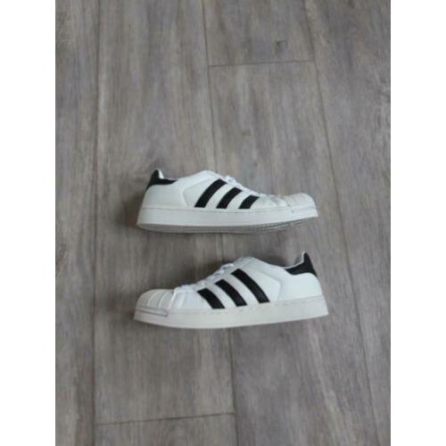 Witte sneakers maat 39 zo goed als nieuw