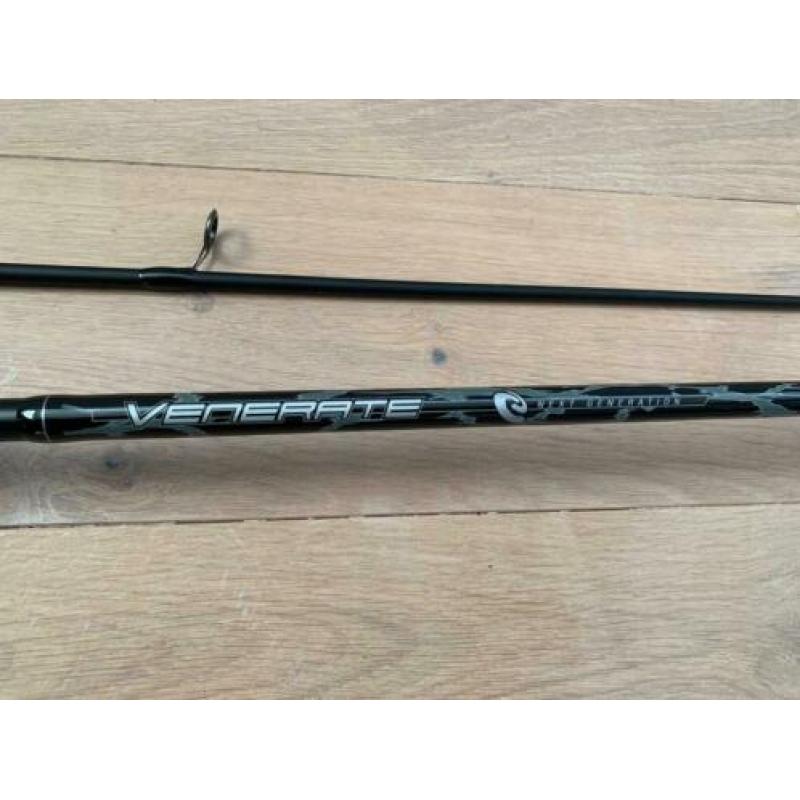 Nieuwe Abu Garcia Venerate spinhengel + Abu molen, 3 mtr