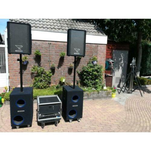 Syrincs geluidsset met QSC PLX 3002 versterker