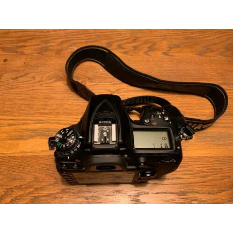 Nikon D7200 (~10543 clicks) + 16-80mm AF-S f/2.8-4 ED VR