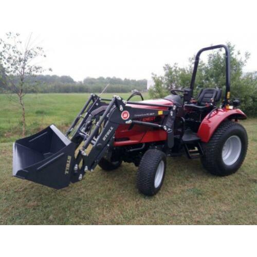 Bij Eemsned een nieuwe 40 PK Knegt met voorlader voor € 278,