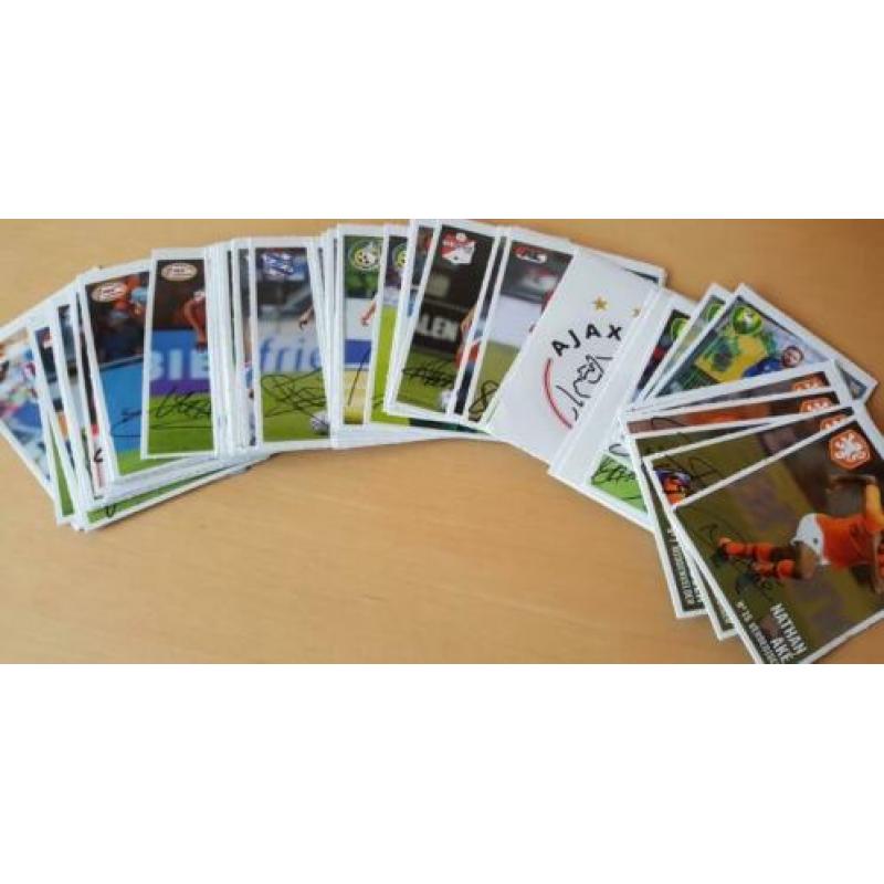 50 dichte pakjes voetbalplaatjes - Voetbal Helden AH