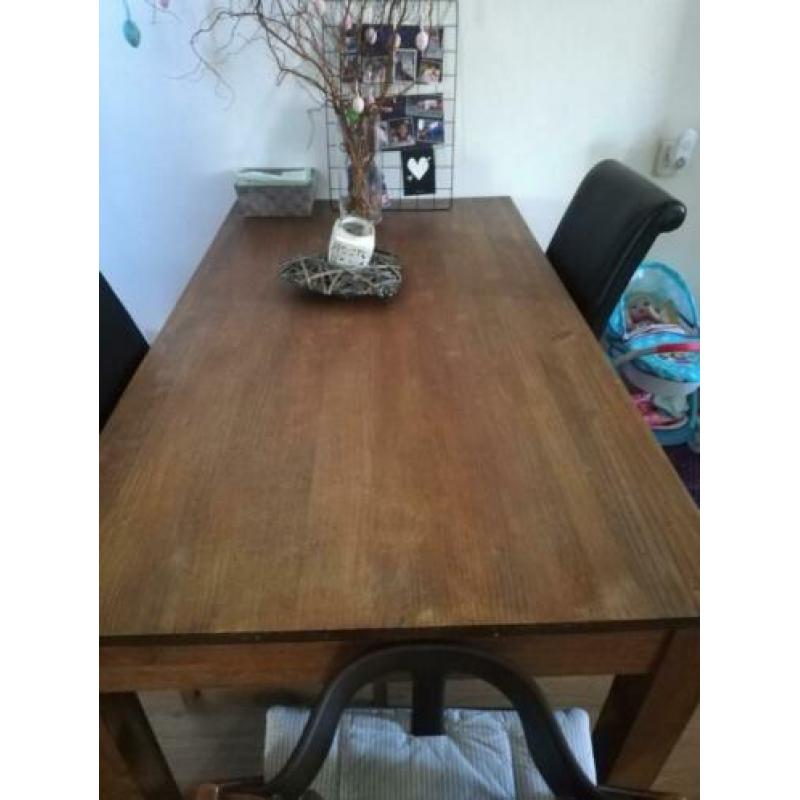 Mooie stevige eettafel