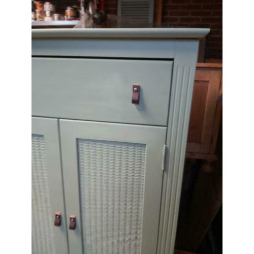 Leuke gezellige groene meidenkast