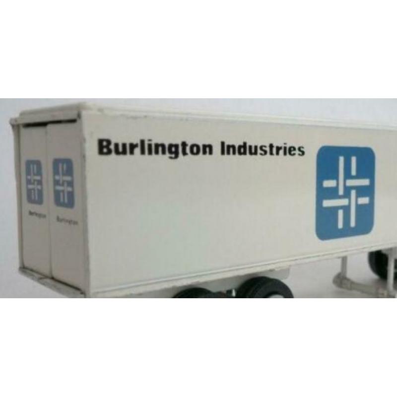Winross USA 1/58 White + opl. Burlington Industries 1960.
