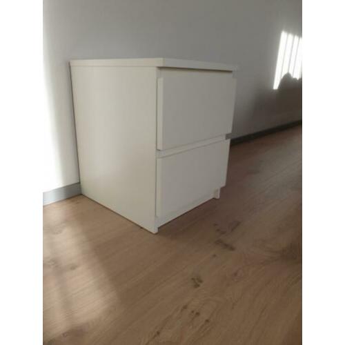 Malm ladekast/ nachtkastje 2 stuks