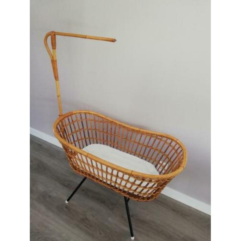 Vintage rotan wiegje