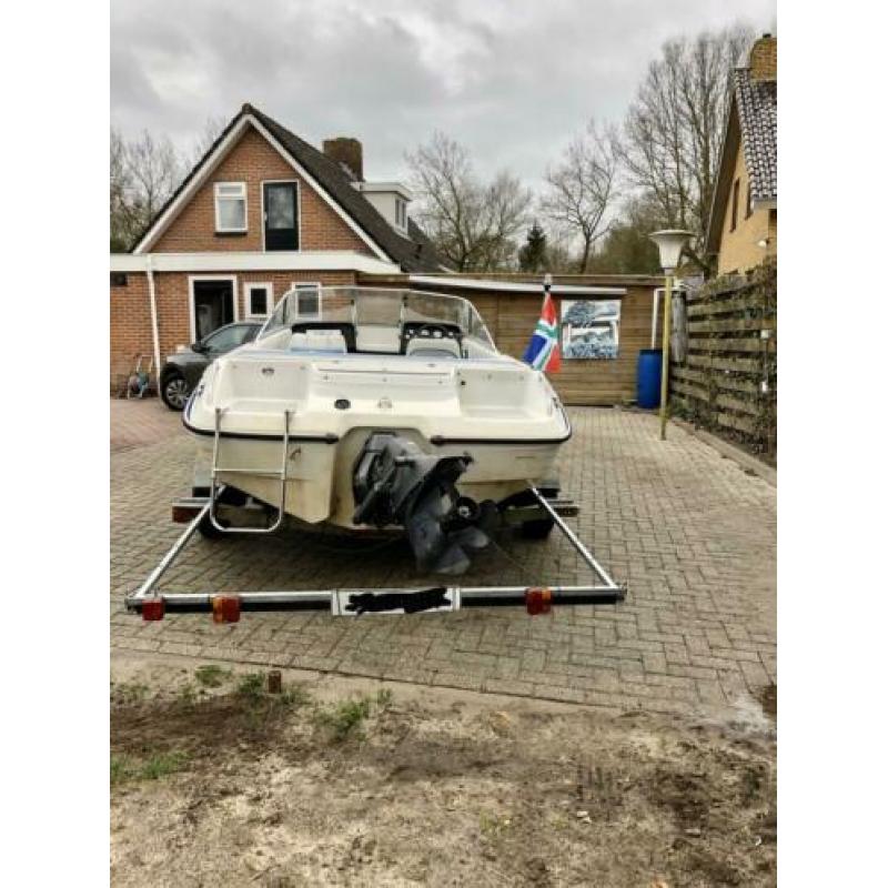 Nette speedboot inclusief trailer