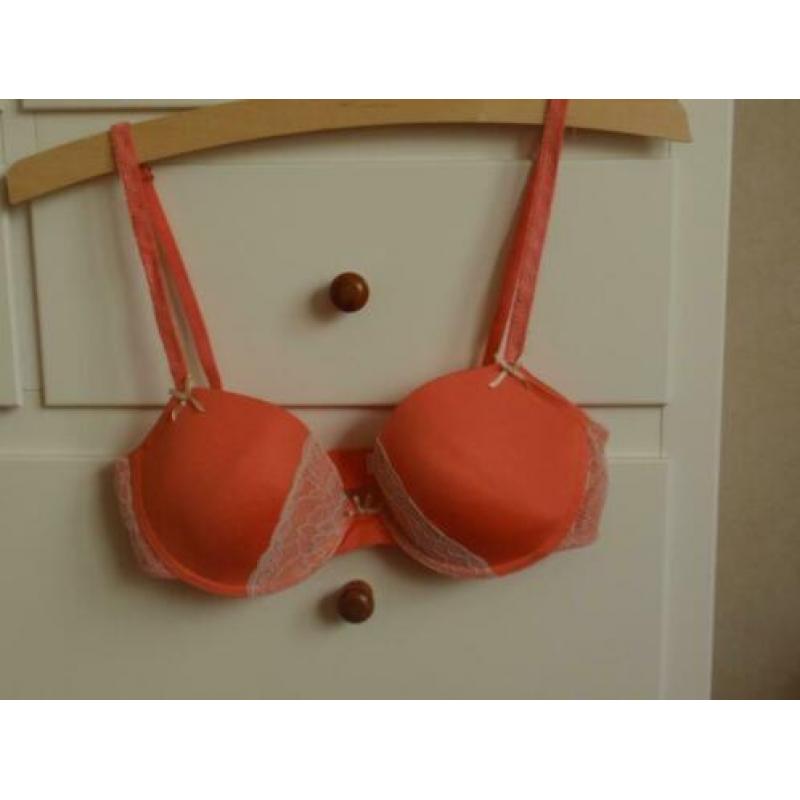 Livera: BH maat 80B