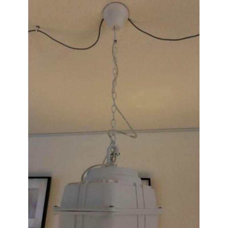 Industriële witte hanglamp