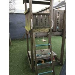Jungle gym speeltoestel