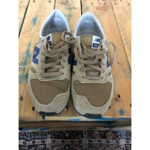 New Balance 420