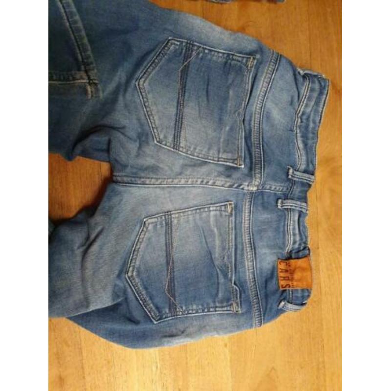 Jongenskleding MT 146-152 broeken en sweater