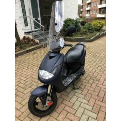 Zeer nette Peugeot Vivacity Sportline (Blauw kenteken)