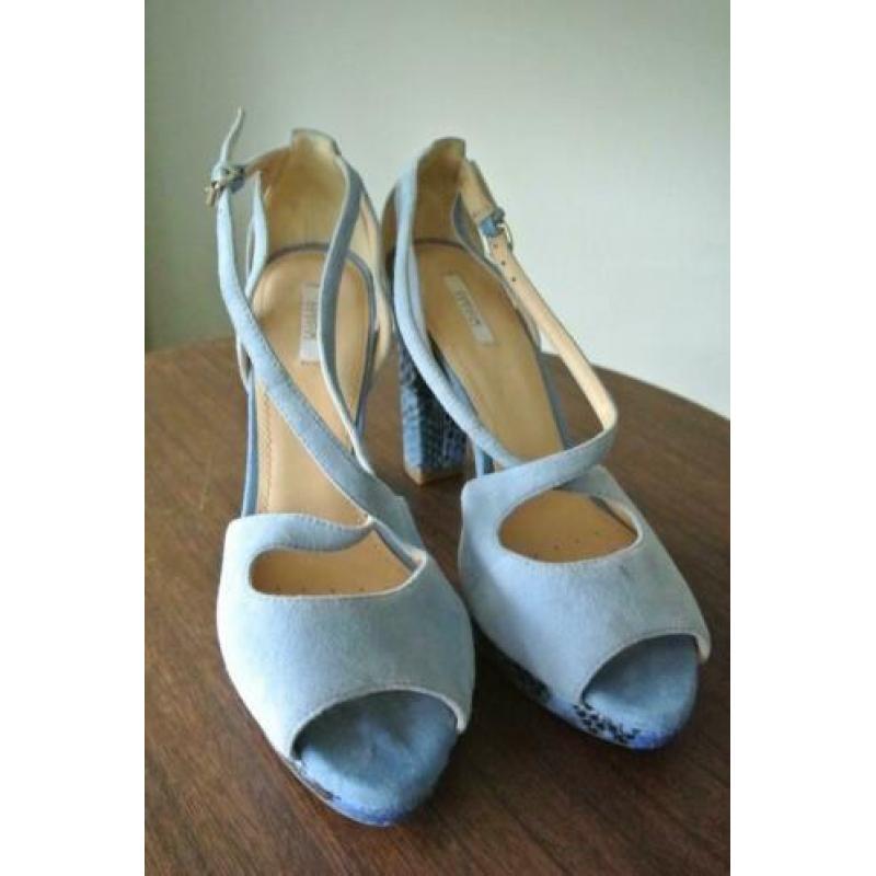 Schoenen OPRUIMING alles €5,- Geox sandalen/pumps blauw
