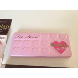 Too faced chocolate bon bons eyeshadow palette