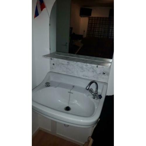 Klassieke wastafels met marmer, compleet met spiegel, 2 stuk