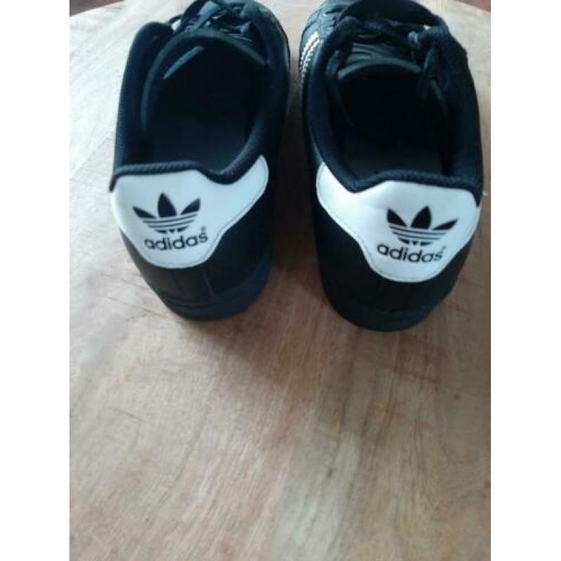 Addidas sneakers jongen