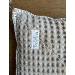 Boxkleed Koeka zand/wit