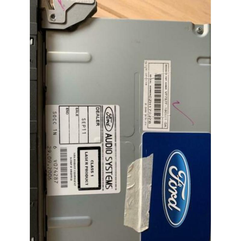 Ford Focus Fiesta 2Din Sony MP3 radio inc keycode