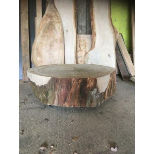Massief eiken boomstamtafel, 110x85cm, hoogte 40cm, nieuw!!